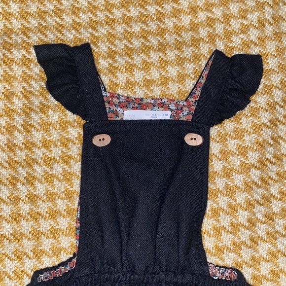 Zara Black Pinafore Dress 4-5Y - Picture 3 of 8